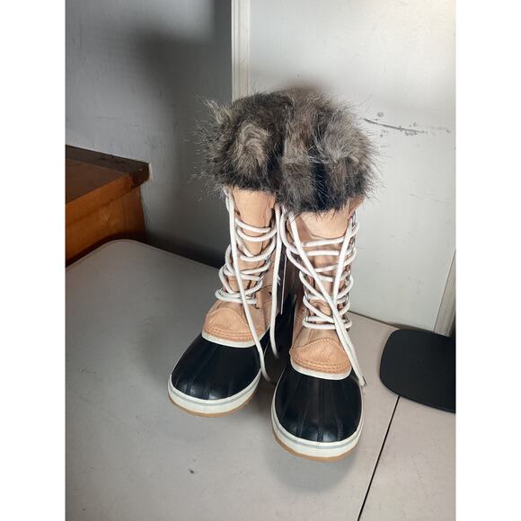 Sorel Shoes - Sorel Women's Joan of Arctic Boots Size 10